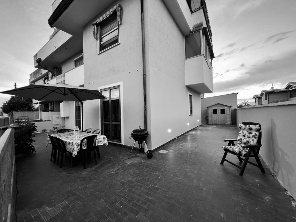 Appartamento Sunflower Viareggio Esterno foto